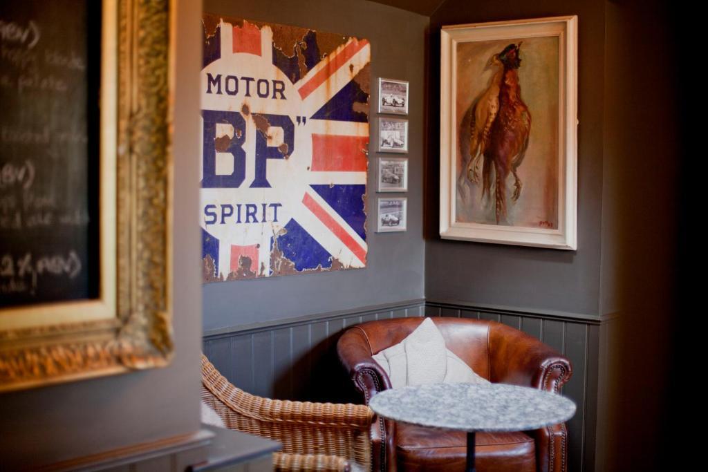 The White Horse Hotel Chilgrove Luaran gambar