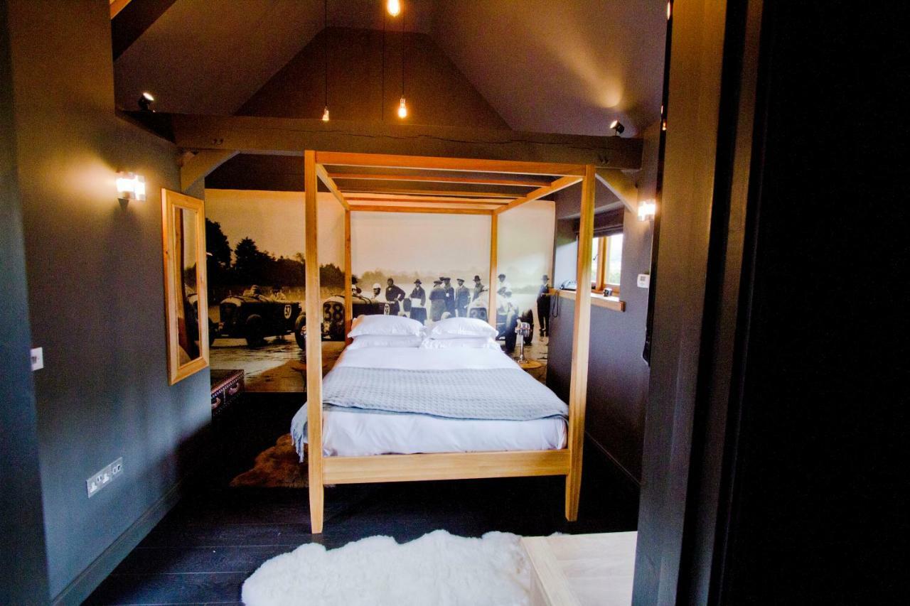The White Horse Hotel Chilgrove Luaran gambar
